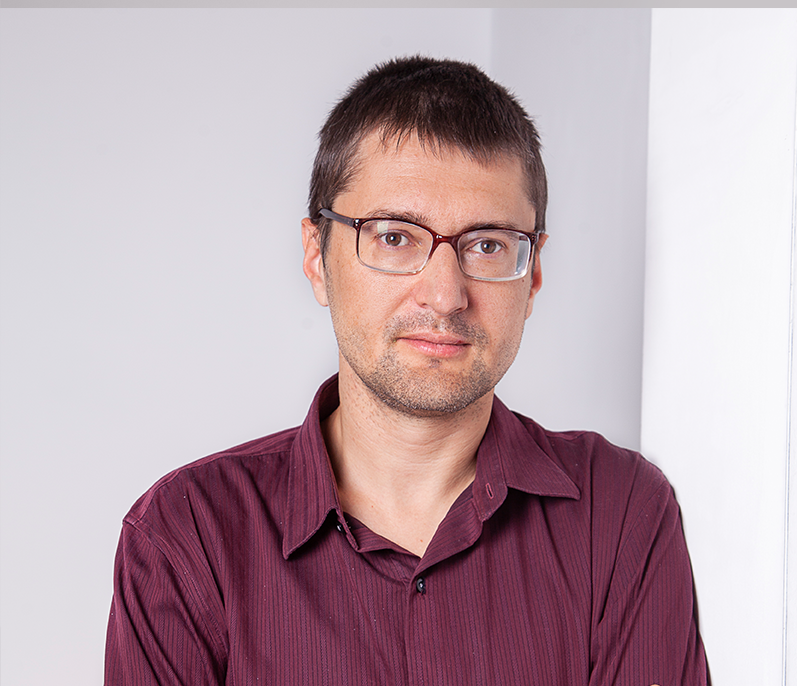 Илья Сальманов