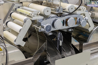 Пуск/остановка потока продукта в целлюлозно-бумажной промышленности